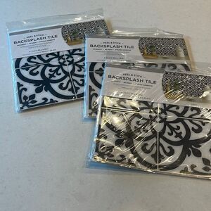 In Home Peel and stick backsplash Avignon pattern 3 paks new with tags 4 10x10x3